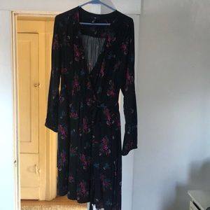 Gap Floral Black wrap dress